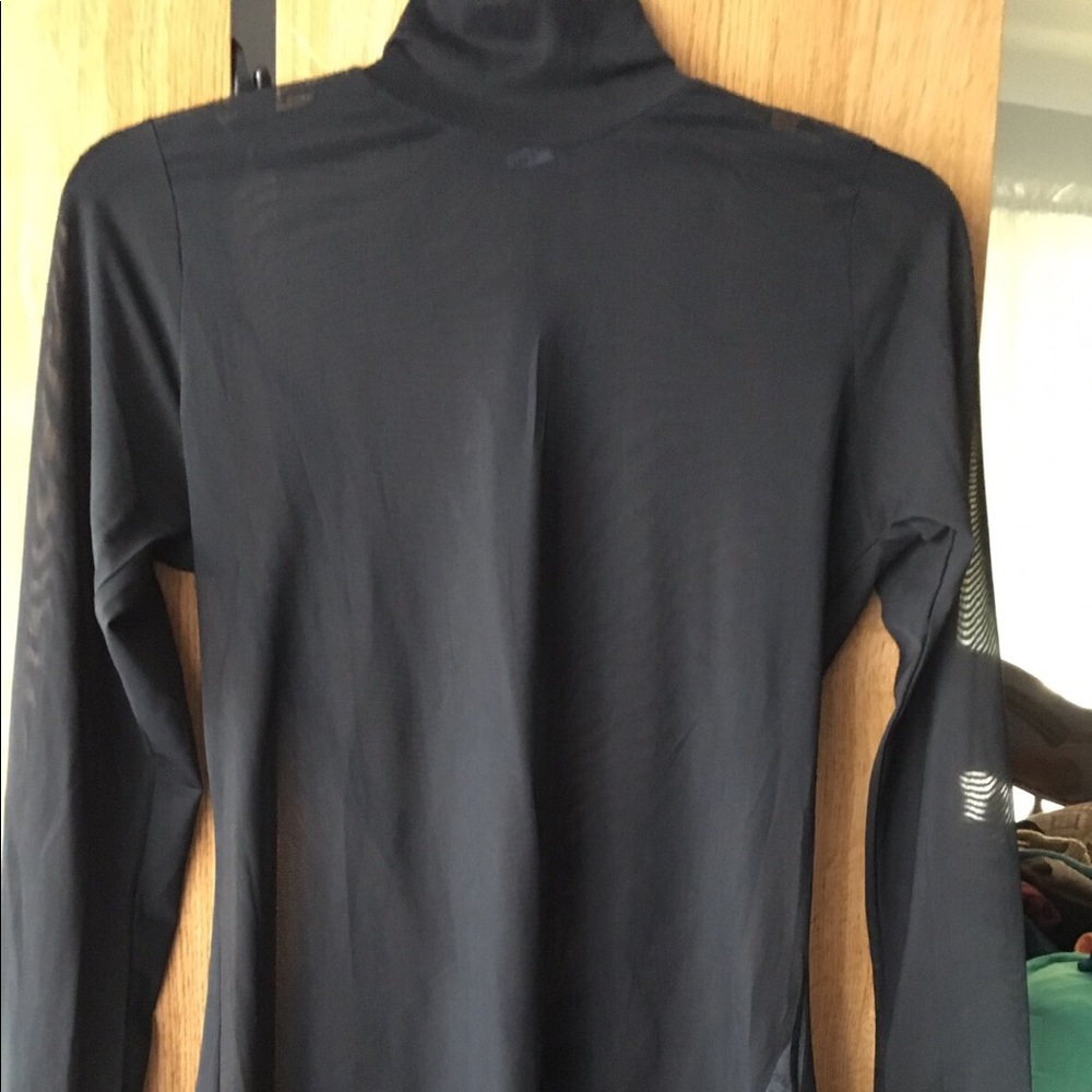 Mesh turtleneck almost new